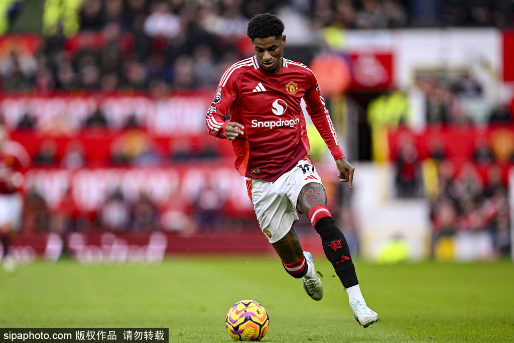 英超-拉什福德齐尔克泽均双响 曼联4-0取阿莫林联赛首胜