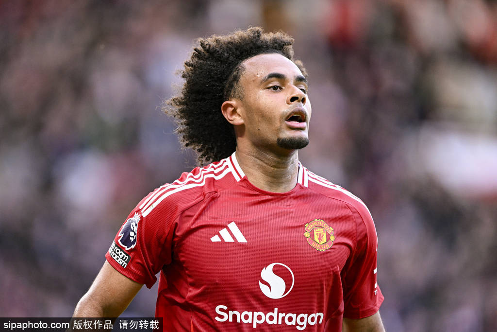 英超-拉什福德齐尔克泽均双响 曼联4-0取阿莫林联赛首胜