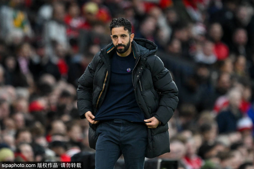 英超-拉什福德齐尔克泽均双响 曼联4-0取阿莫林联赛首胜