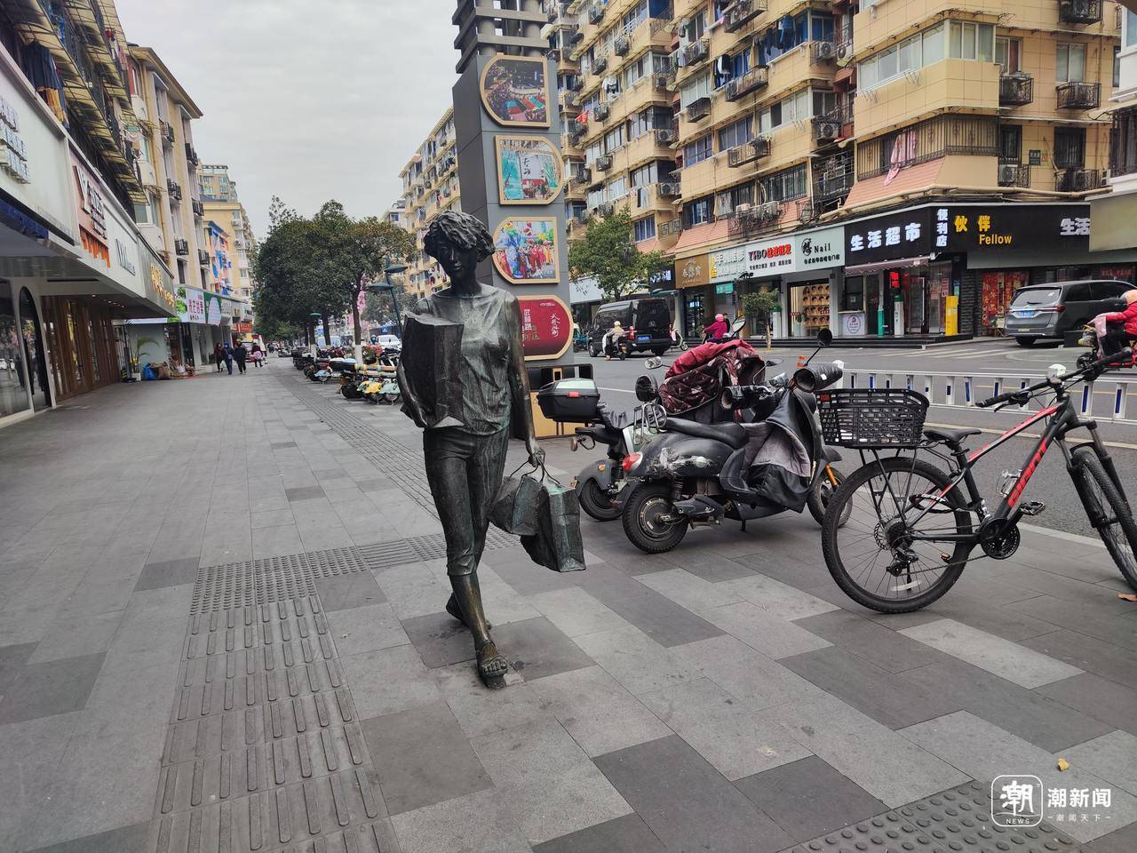 杭州这条街上不少店铺闭店 你曾来这里买过衣服吗？
