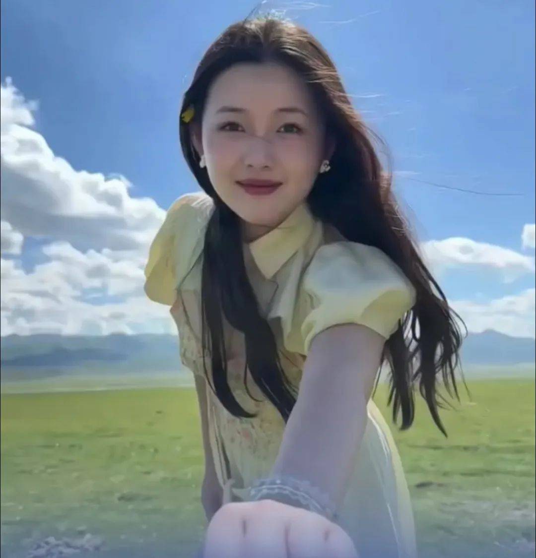 24岁女生酷似大S走红 ，回应：没模仿她，不会消费她，以前没有整容以后也不会